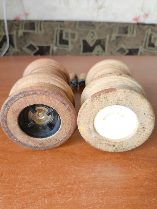 Перцемолка, сольница. Мельницы для специй.