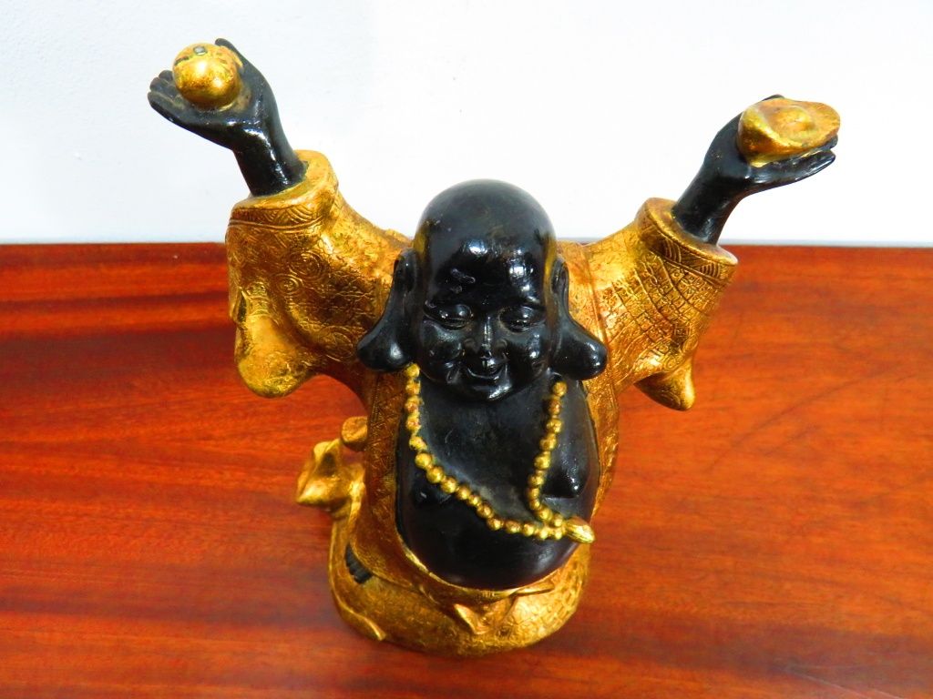 Buda da alegria e prosperidade.