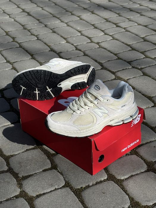 Кросівки New balance 2002R 37-41