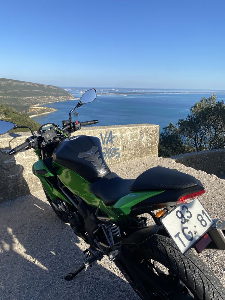 Kawasaki Z250 SL ABS
