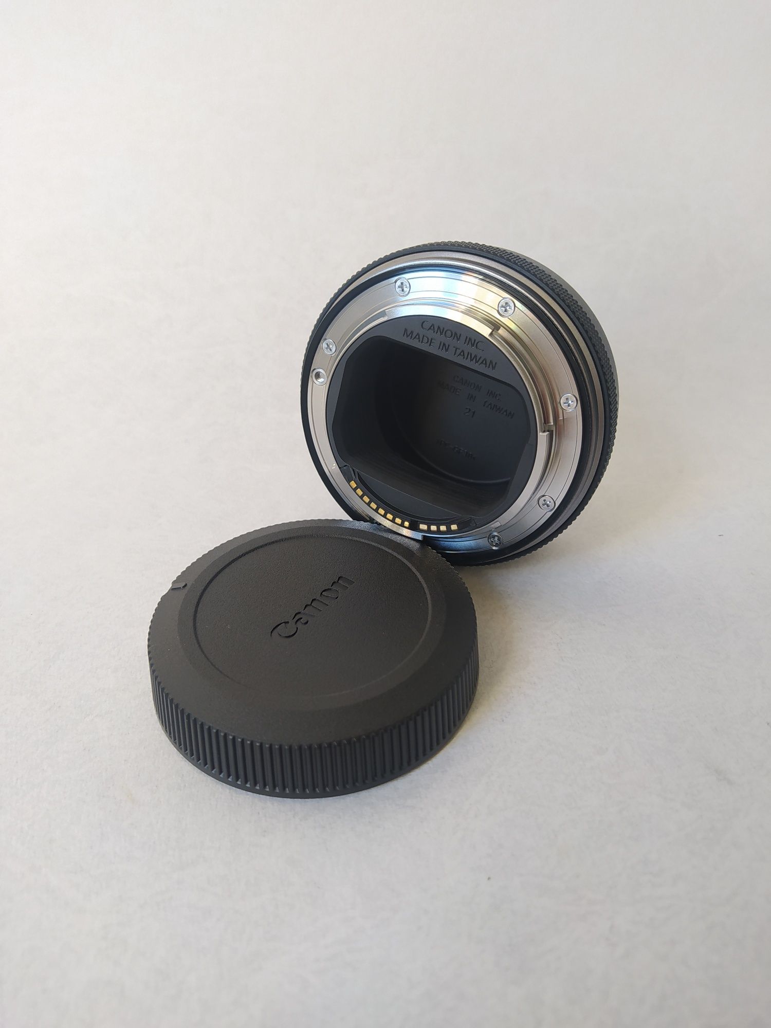 Адаптер байонета Canon EF - EOS R Control Ring Mount Adapter НОВИЙ