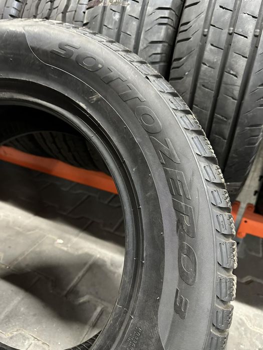 Шини Резина Зима 215/60 R16 95H Pirelli Sottozero 3 Winter Seal