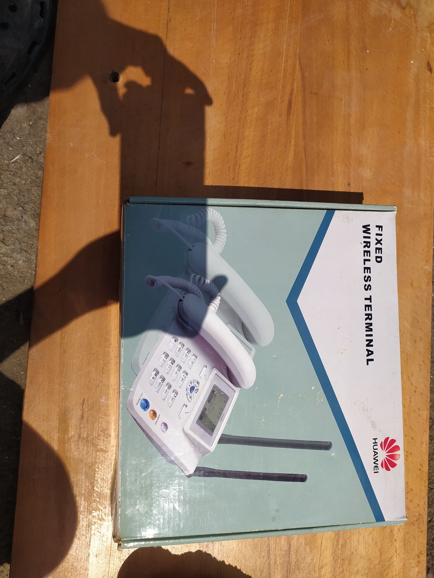 Продам стационарный беспроводной телефон HUAWEI ETS2008