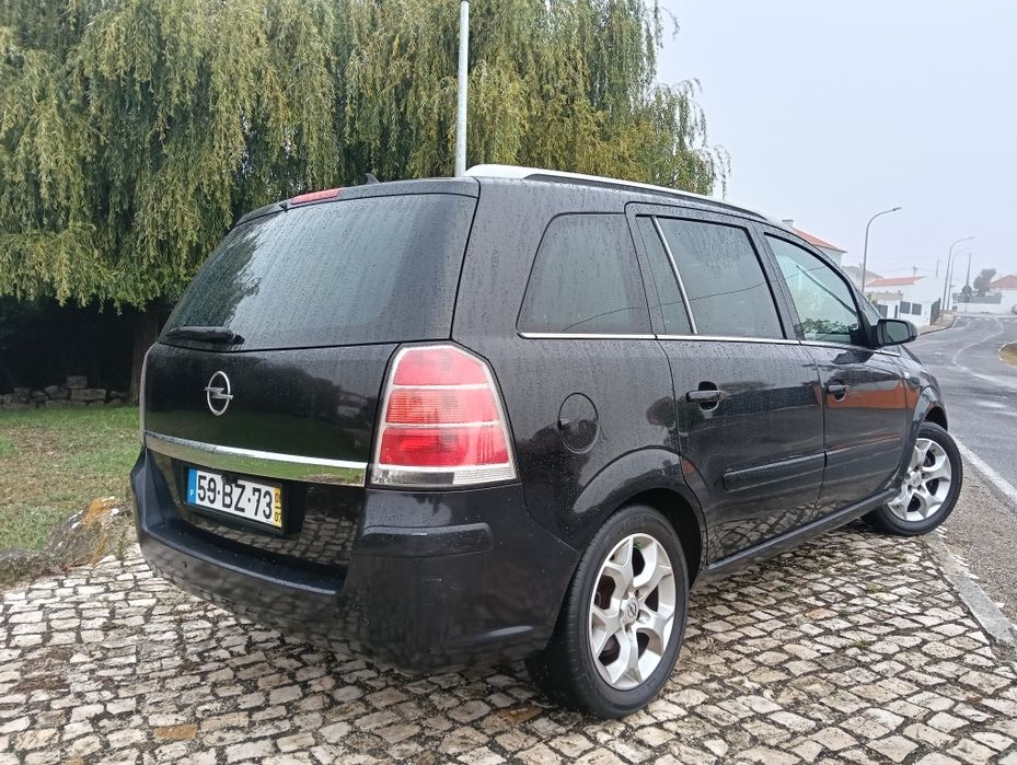 Opel Zafira - GPL - 7 lugares