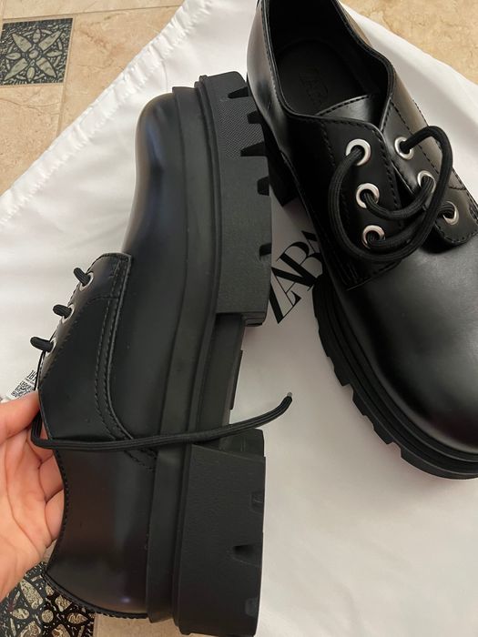 Zara лофери чоловічі на масивній підошві, 28 см. Трендові. Кросівки