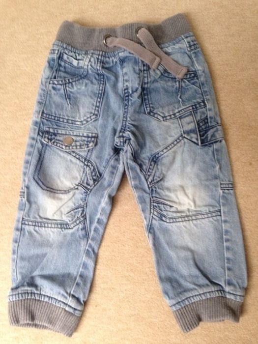 Spodnie jeansy r. 98 dla 2 latka firmy F&F (Tesco)