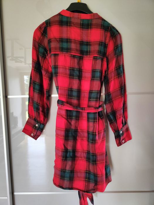 Sukienka dla dziewczynki r 140 Reserved