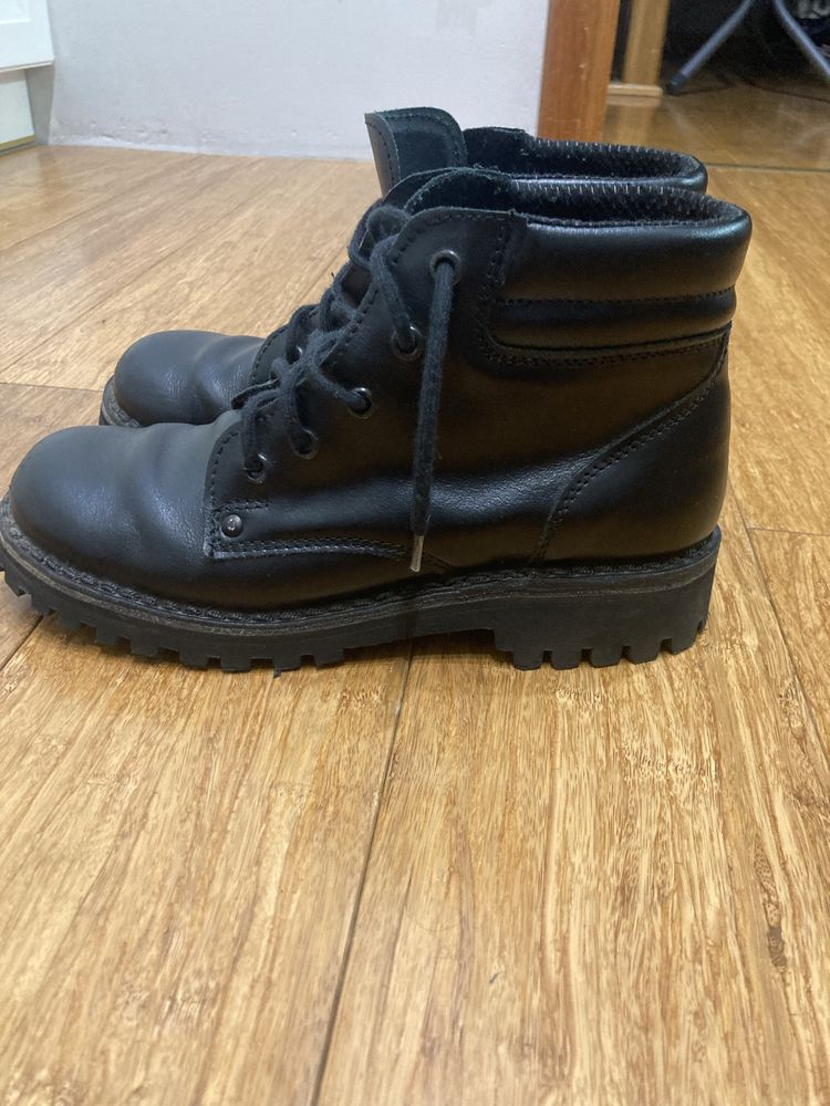 Buty harcerskie mundurowe glany