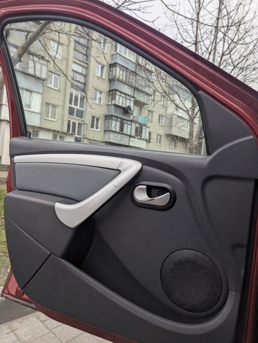 Dacia Logan 7місць( Lada largus cross)