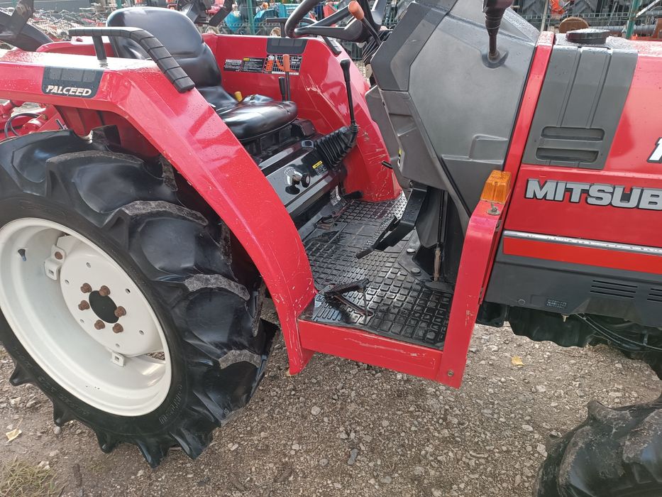 Японський мінітрактор.Трактор  Міцубісі МТ265.