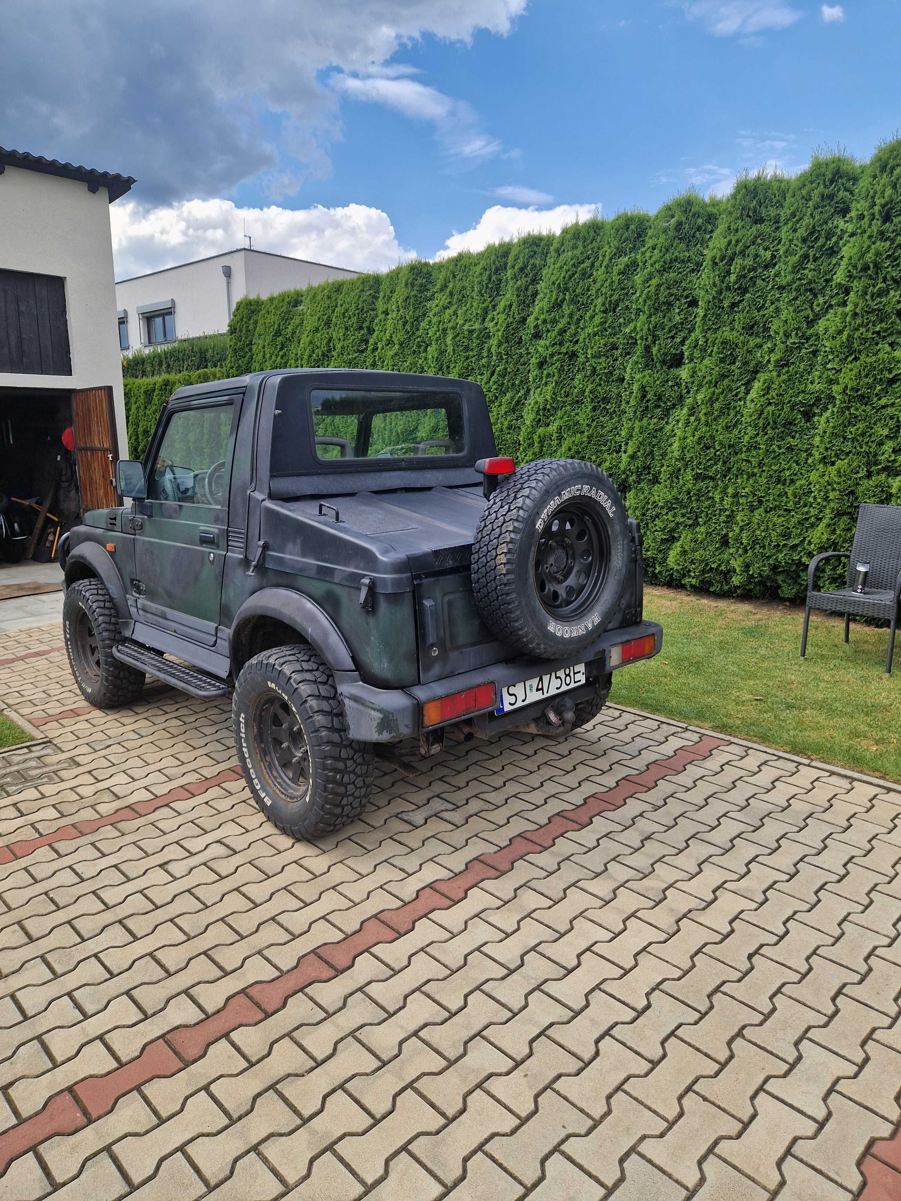 Sprzedam samochód terenowy