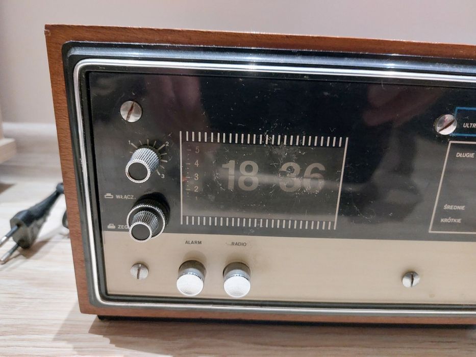 Radio Adam Unitra Diora PRL zegar klapkowy