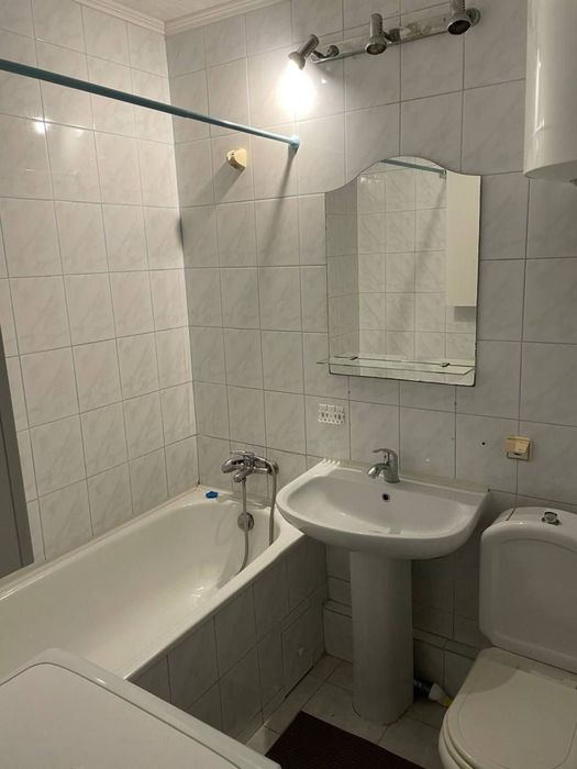 Продам простору 1-кімнатну квартиру ж/м Тополя вул.Тополина 14