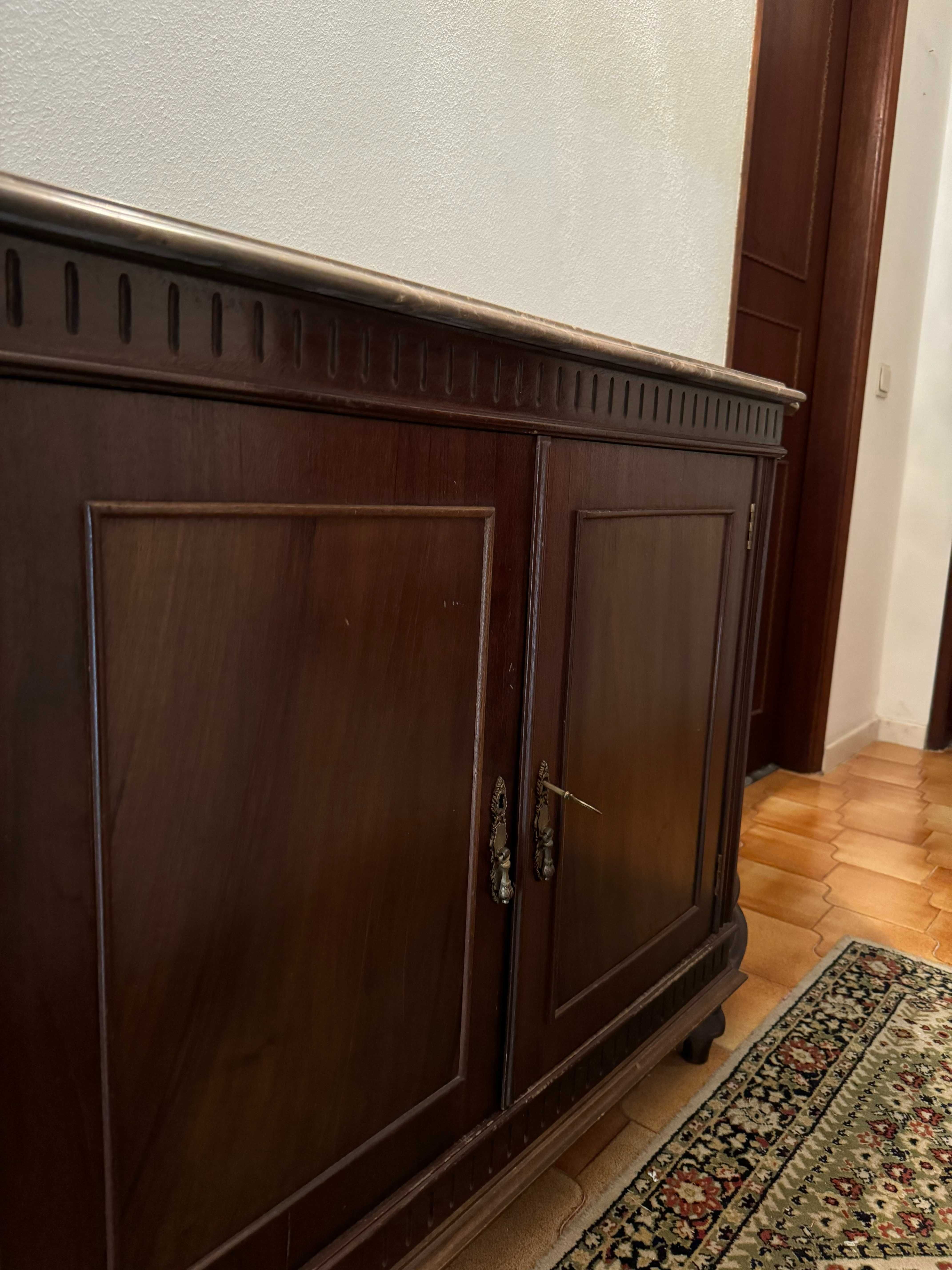 Móvel de Corredor/Sapateira com Tampo em Mármore