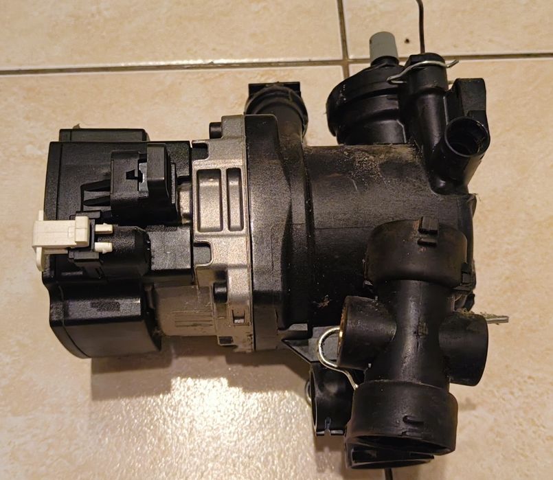 Pompa Grundfos UPM3 15-15 MKII AZJ
