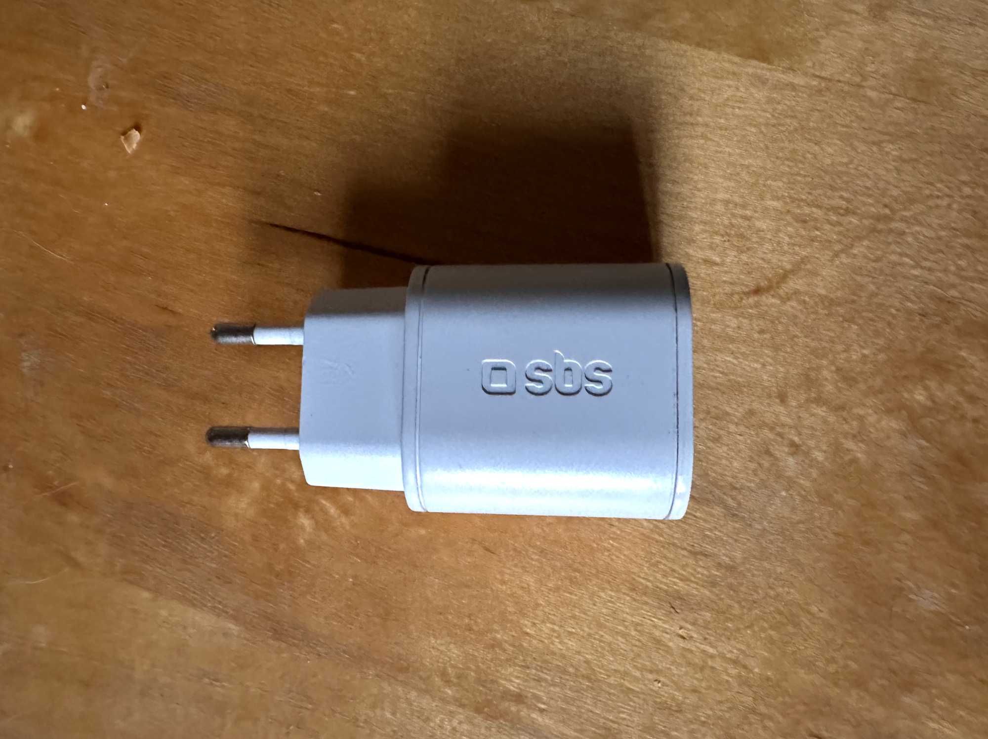 Ładowarka sieciowa SBS 20W USB-C i USB-A – Biała, jak nowa