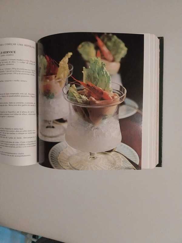 "As Receitas Escolhidas" de Maria Lourdes Modesto -> NOVO