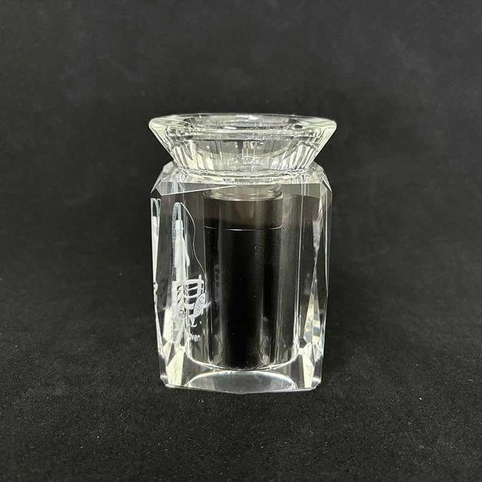 Crystal Memorial – elegancka urna dla zwierząt domowych z LED.