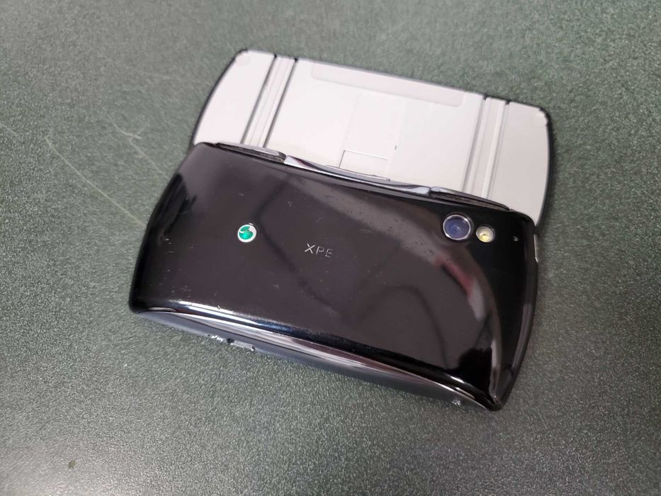 Tel/konsolka Sony ericsson xperia play r800i