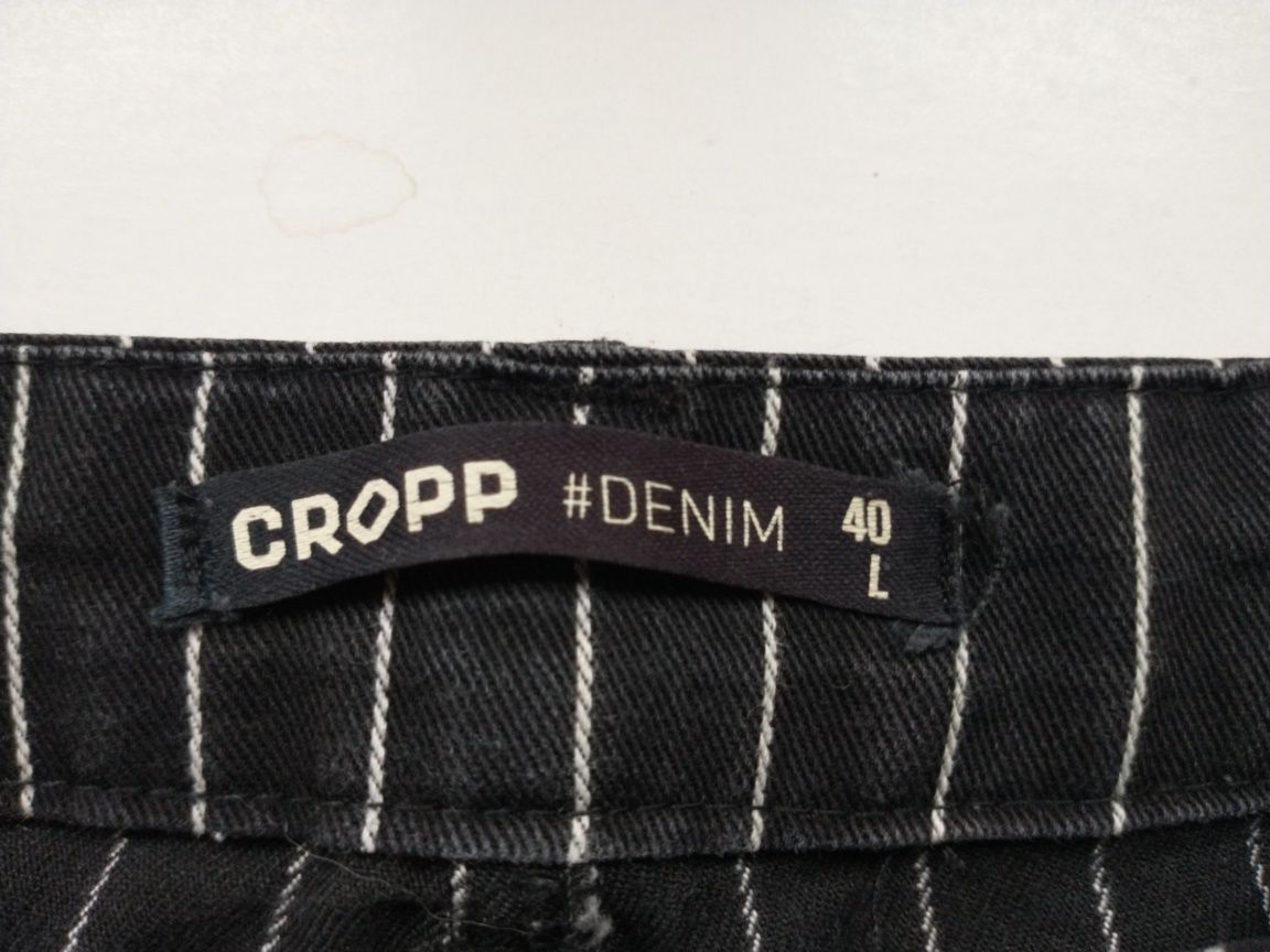 Spodnie czarne w paski rurki, wysoki stan Cropp rozmiar L