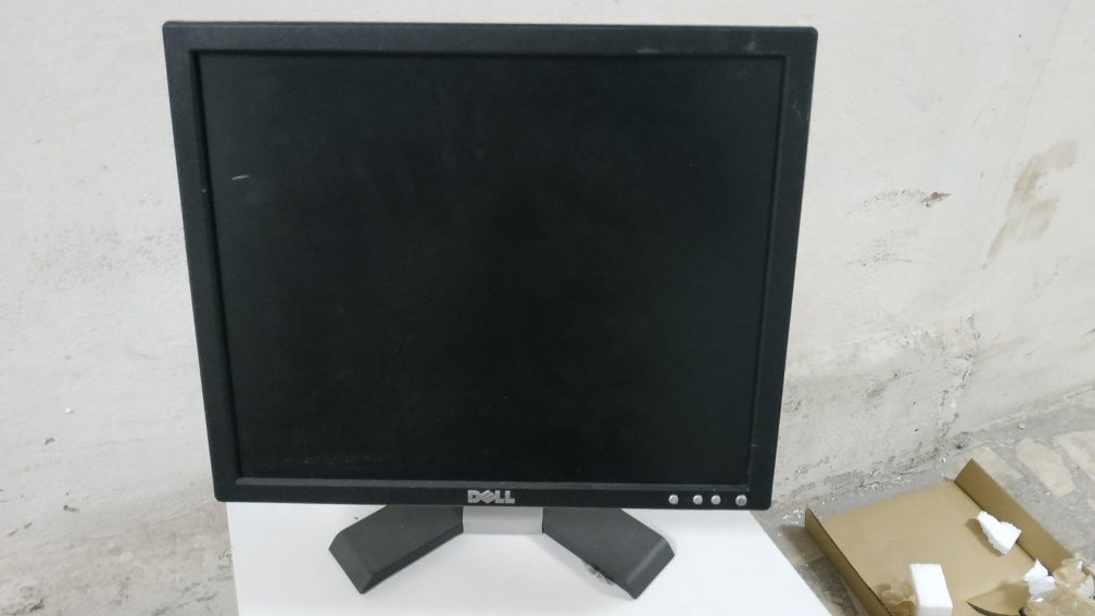 Монитор Dell E178fpv