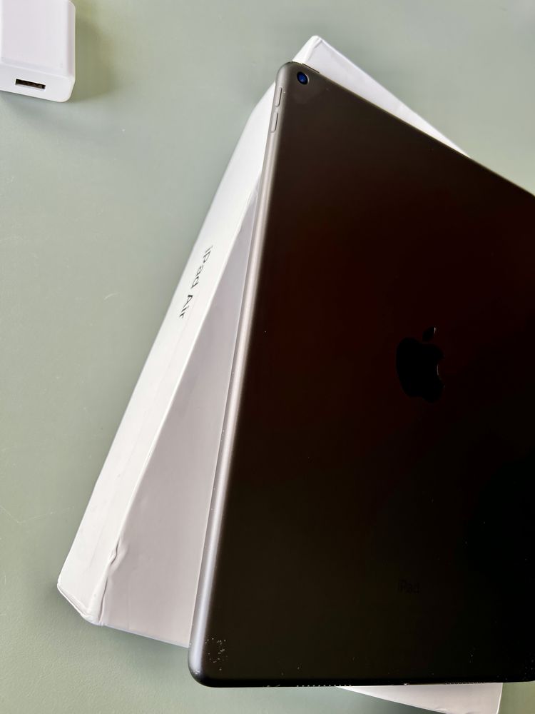 Apple iPad Air 3  10.5 64GB 2019