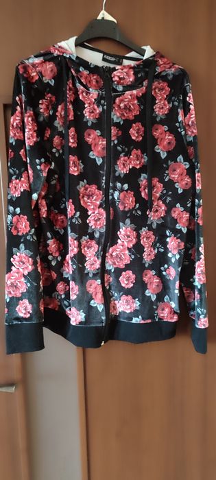 Bluza Janina welurowa z kapturem 40