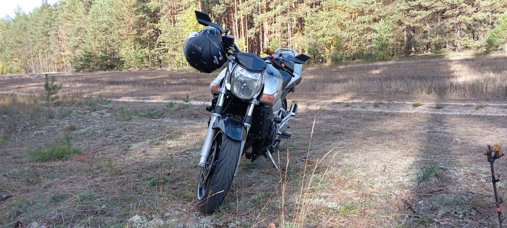Suzuki gsr600 2006
