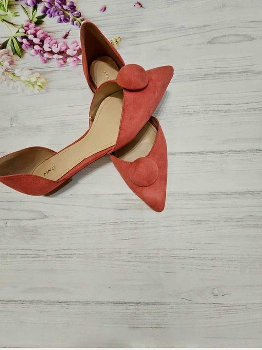 Жіноче взуття # сабо# мюлі# Mango