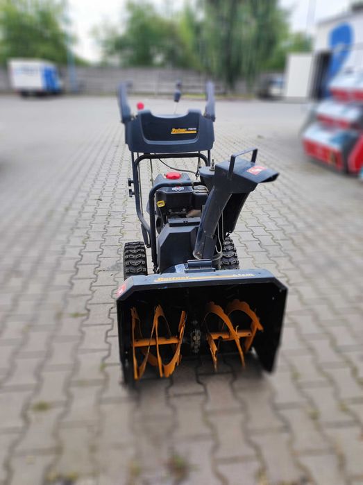 Odśnieżarka z napędem PSB 240