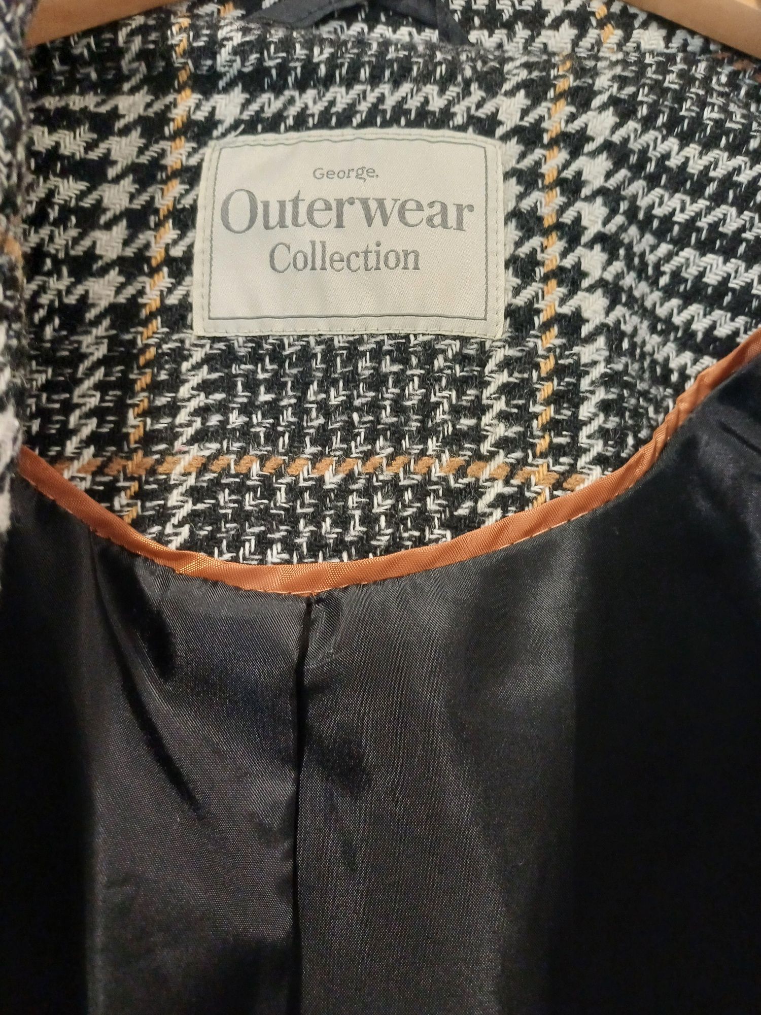 Жіноче осінь пальто 42 розмір Outerwear.