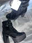 Botas da Bershka novas - 40
