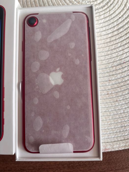 SE 2022 3G 128 GB Red