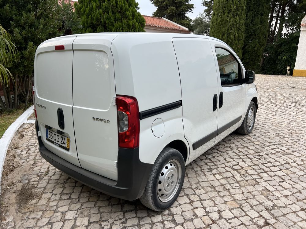 Carrinha Pegeout bapper