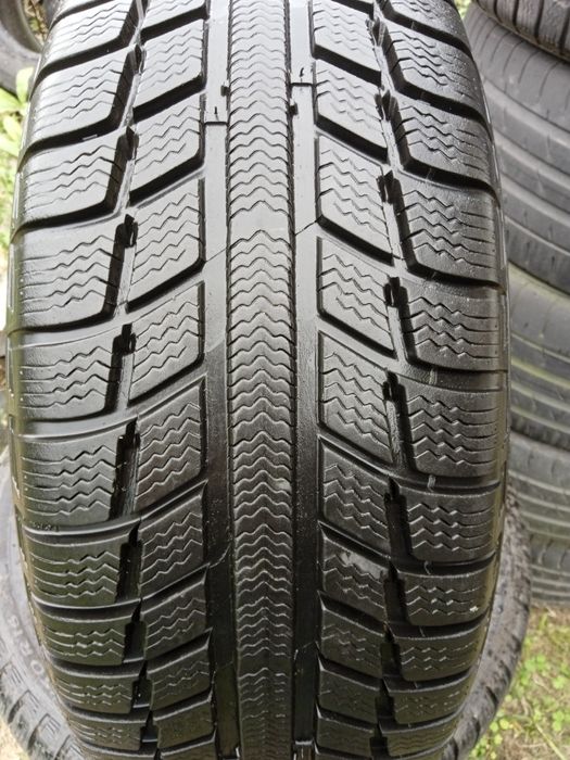 koła Qashqai 215/65 R16 zima