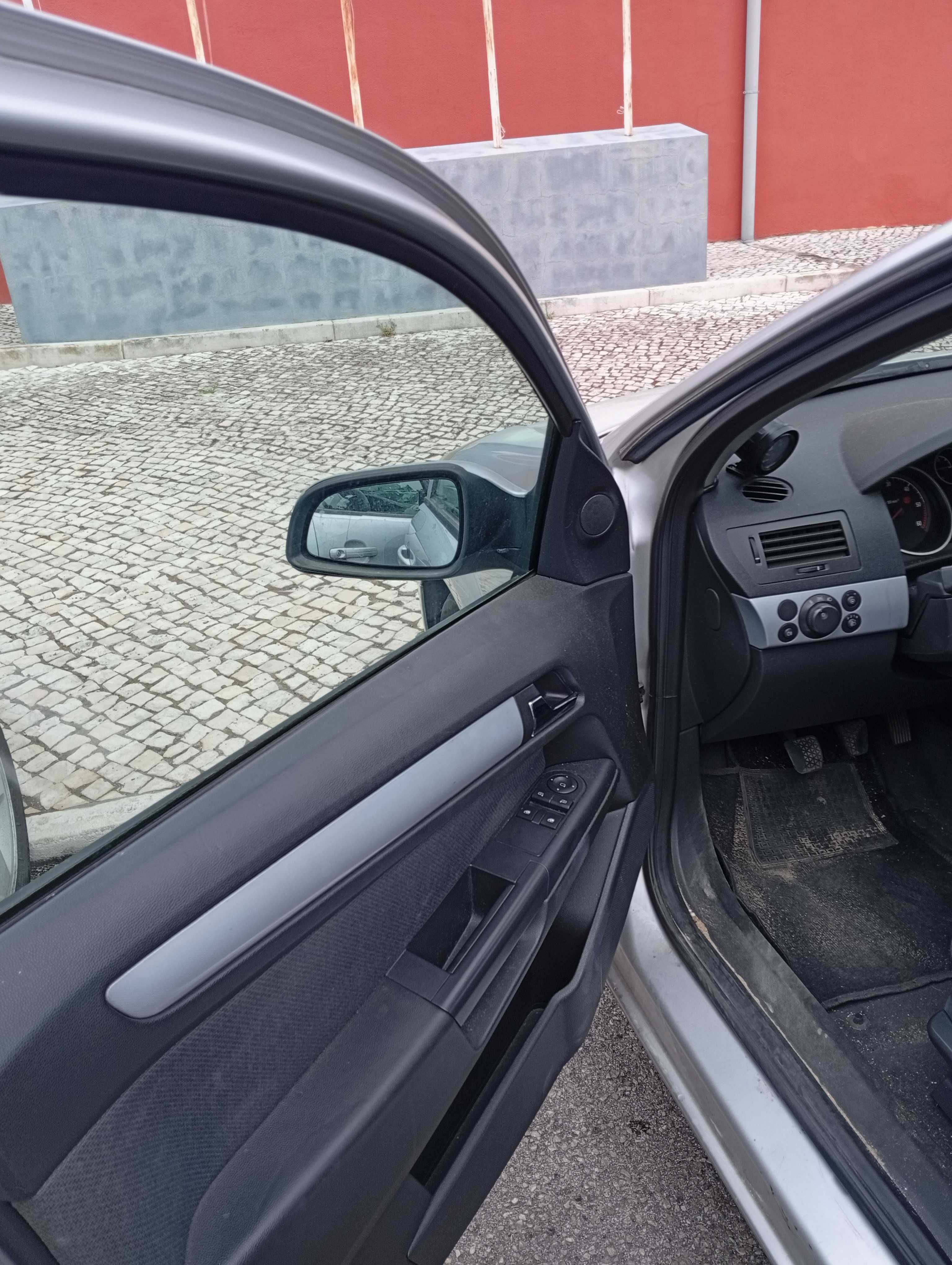 Opel Astra caravan