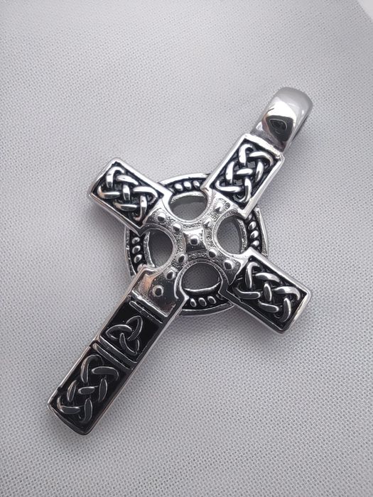Новий кулон нержавіюча сталь двосторонній хрест трикветр узори 5 см