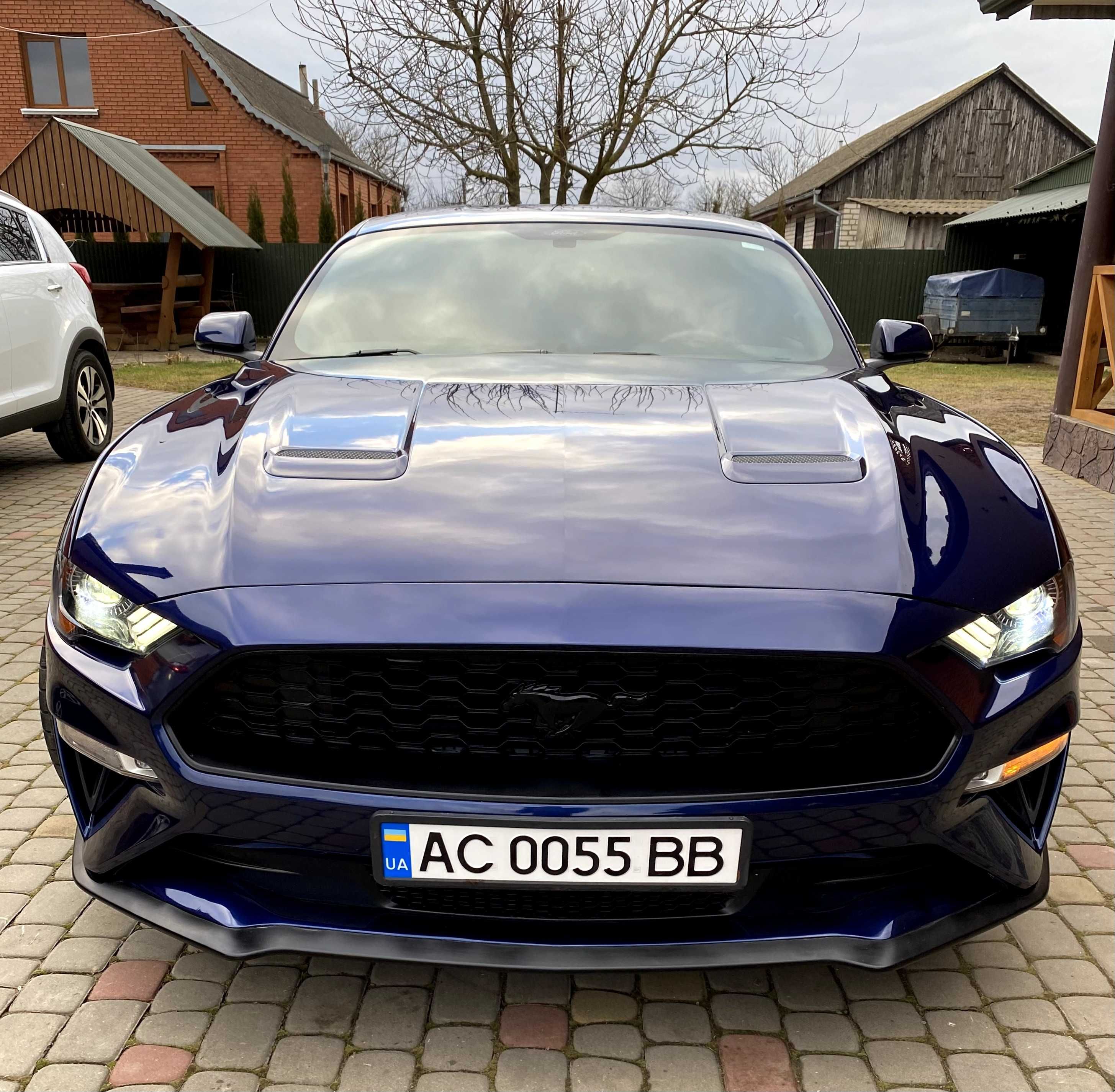 Ford Mustang Premium (2018 модельний рік)