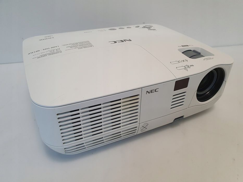 Проектор NEC V260