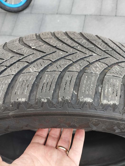 Opony zimowe Semperit 205/55 R16