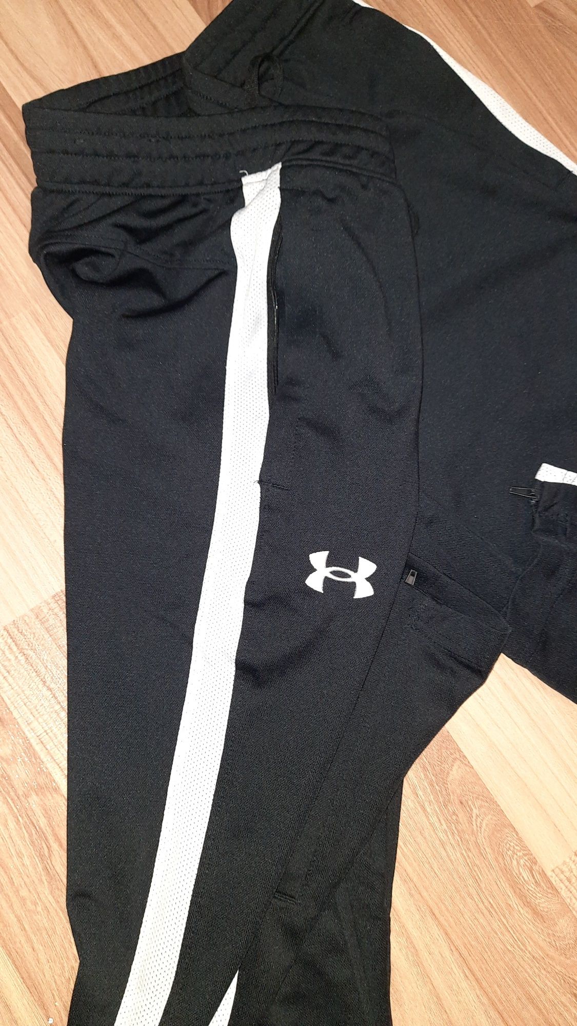 Спортивные штаны Under Armour