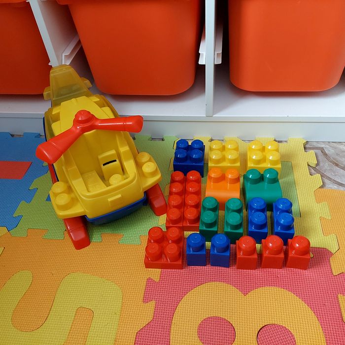 Mega bloks набір кубиків (вертоліт, поїзд) Мега блокс