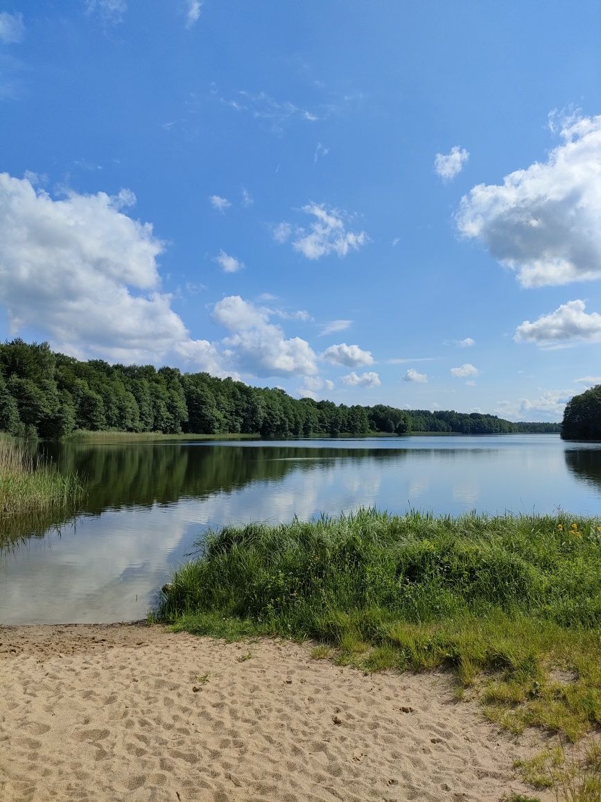 Domek z balią jacuzzi nad jeziorem wolne terminy
