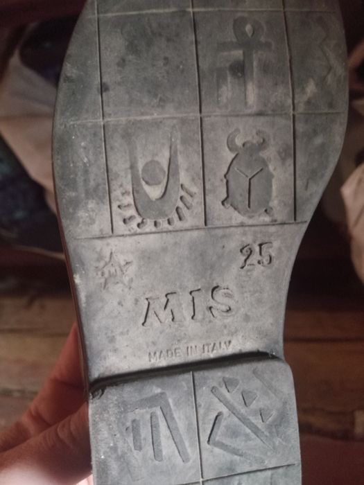 Взуття 24 і 25 р.