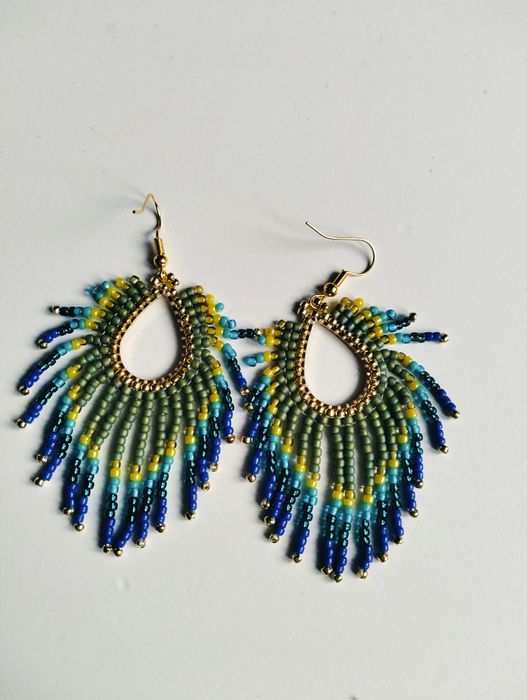 Kolczyki pawie pióro z koralików Toho