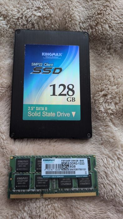 Samsung SSD 850 EVO 120 GB, Kingsmax 128 GB + пам'ять 8 GB