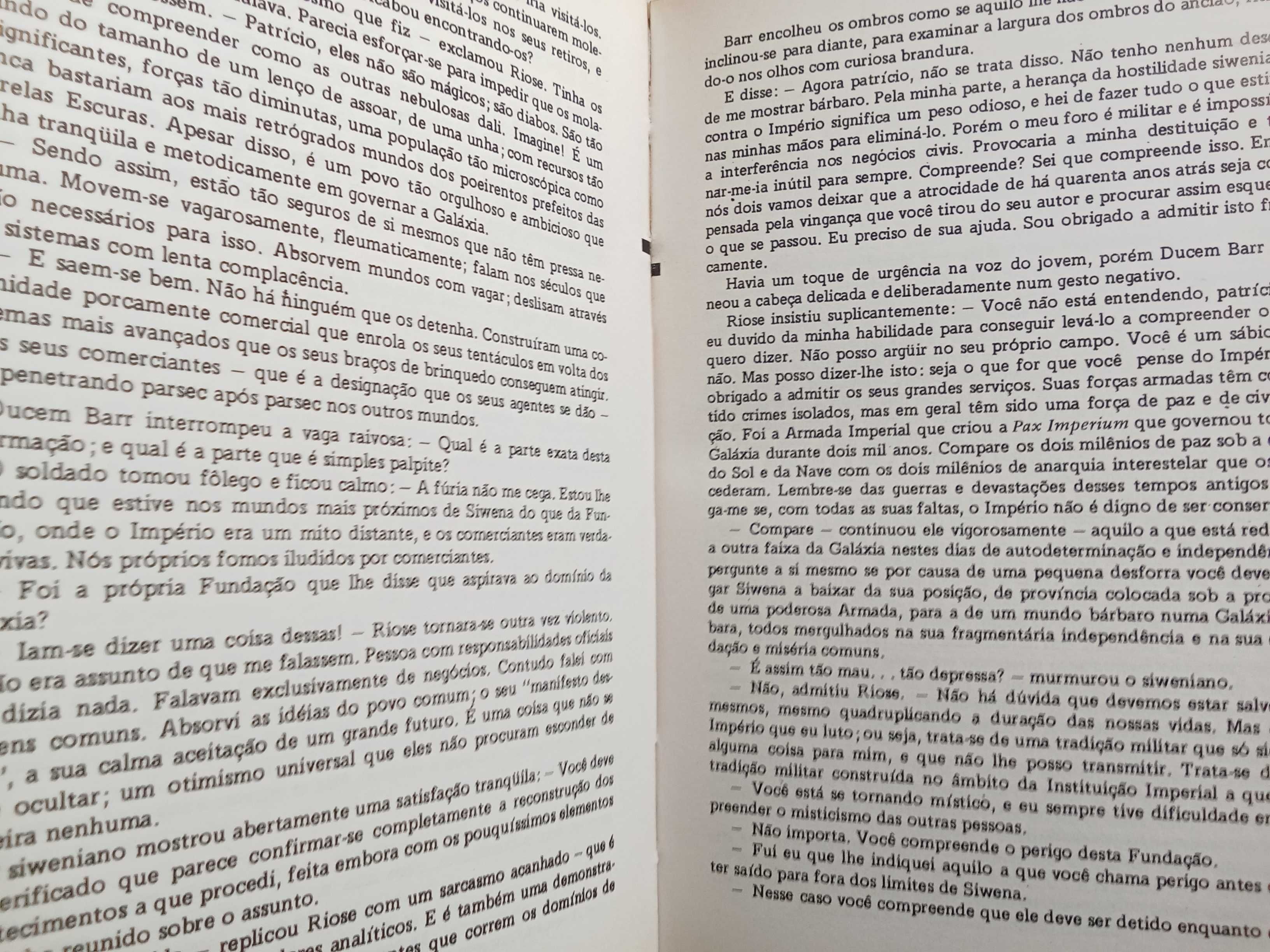 Isaac Asimov - Fundação, Trilogia