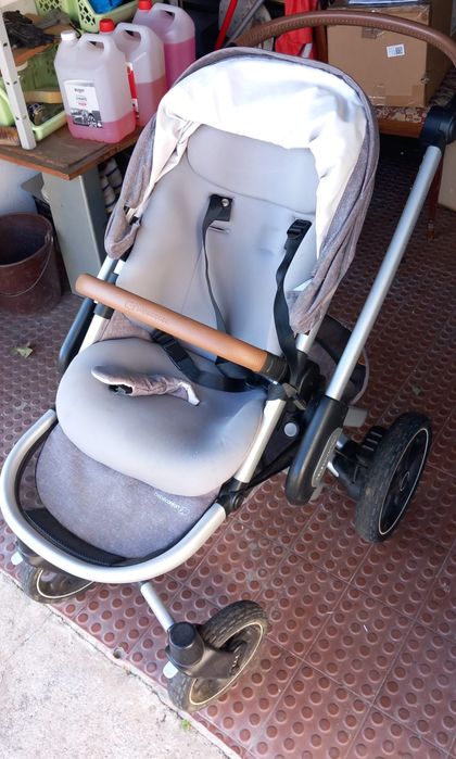 Carrinho Bebeconfort Nova4 Grey + Ovo CabrioFix Maxi Cosi + Isofix