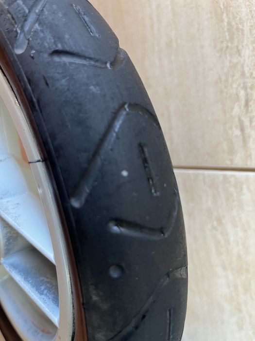 Rodas Todo-o-terreno para carrinho Bebecar