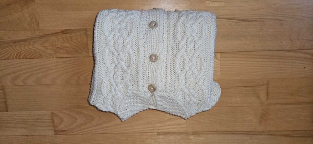 Sweterek dziewczęcy 110-122